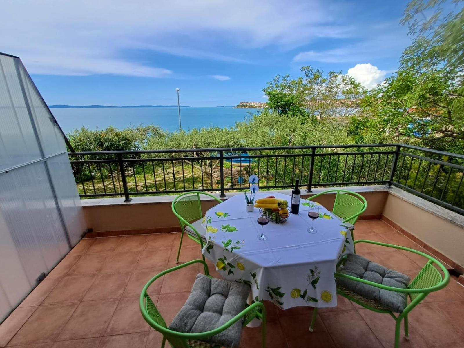 Apartments Cappuccino Подстрана Экстерьер фото