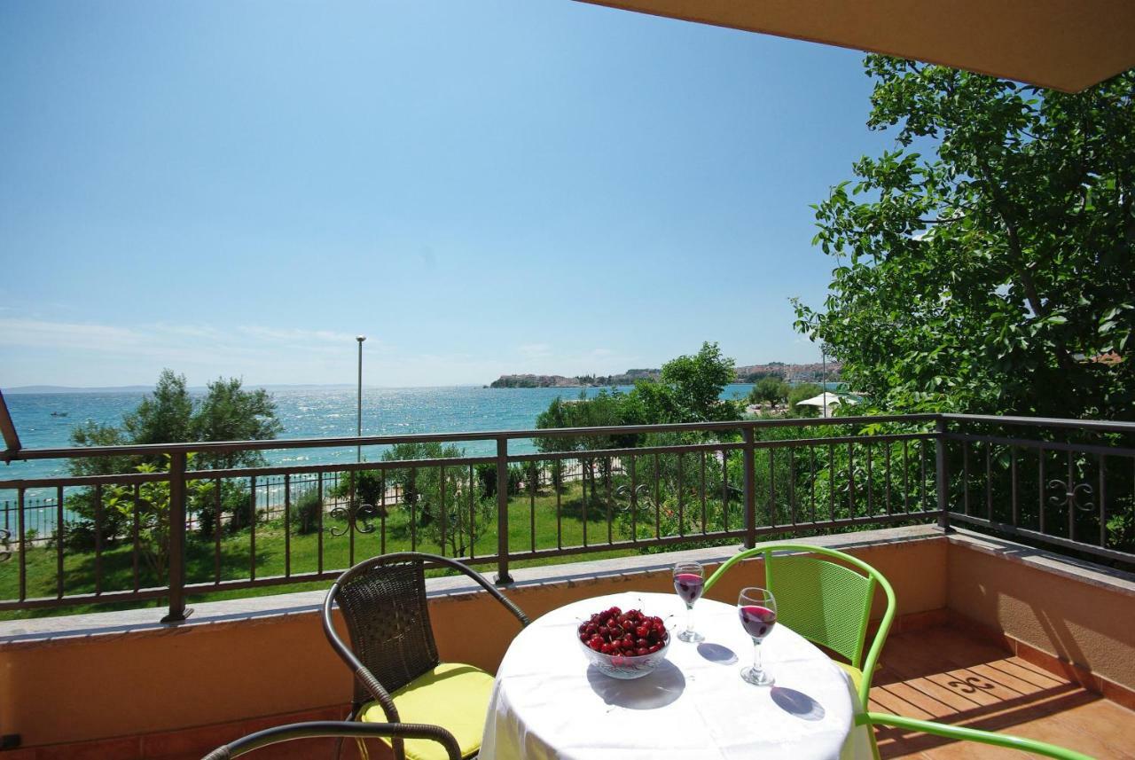 Apartments Cappuccino Подстрана Экстерьер фото